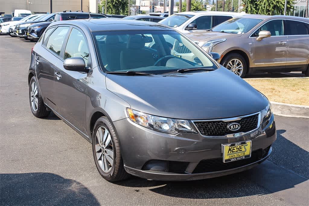 Thumbnail: 2013 Kia Forte - 3