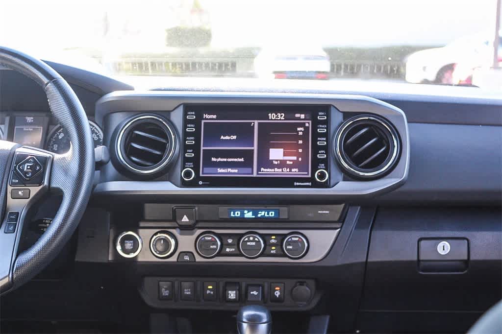 Thumbnail: 2021 Toyota Tacoma - 13