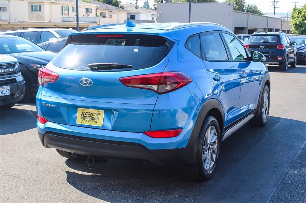 Thumbnail: 2017 Hyundai Tucson - 4