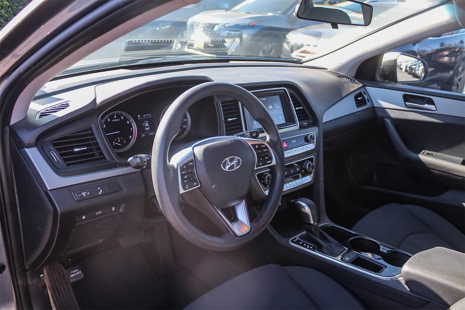 Thumbnail: 2019 Hyundai Sonata - 17