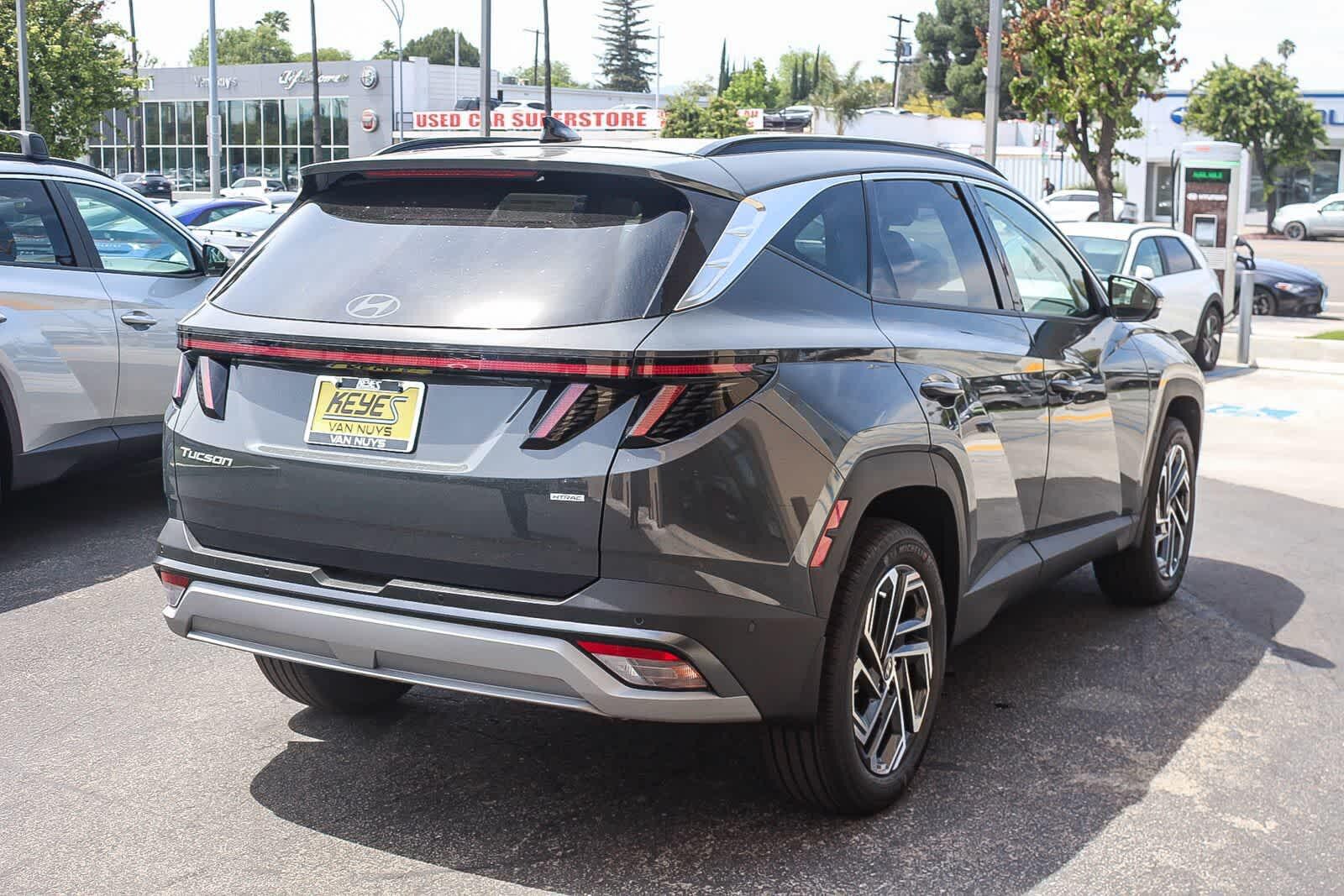 Thumbnail: 2026 Hyundai Tucson - 4