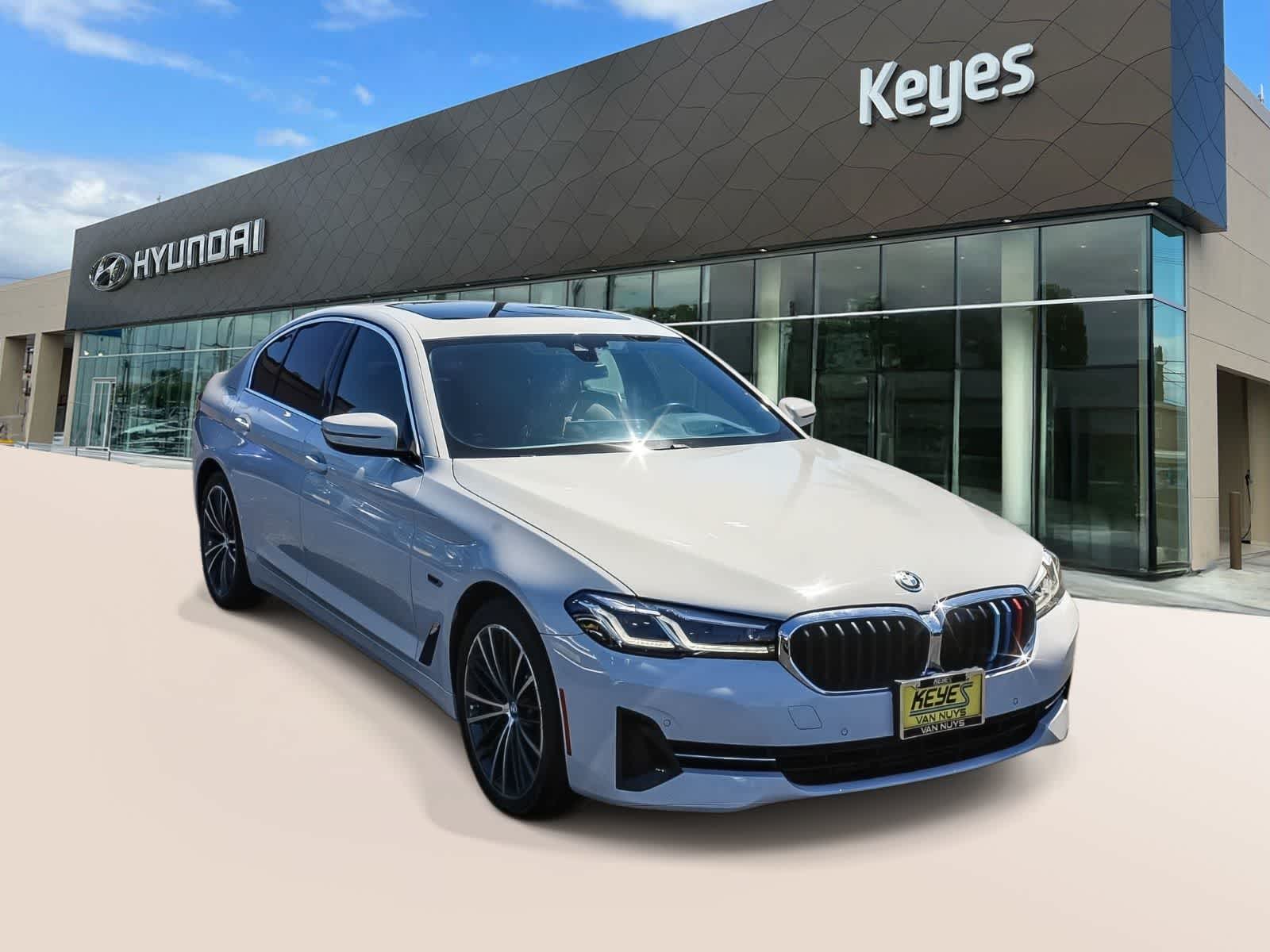 Thumbnail: 2023 BMW 5 Series - 3