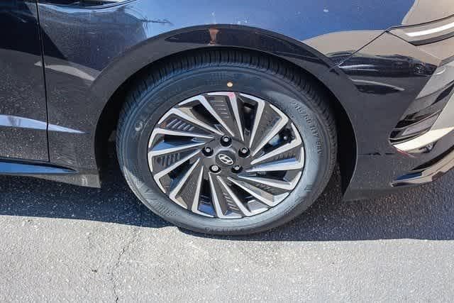 Thumbnail: 2025 Hyundai Sonata - 9