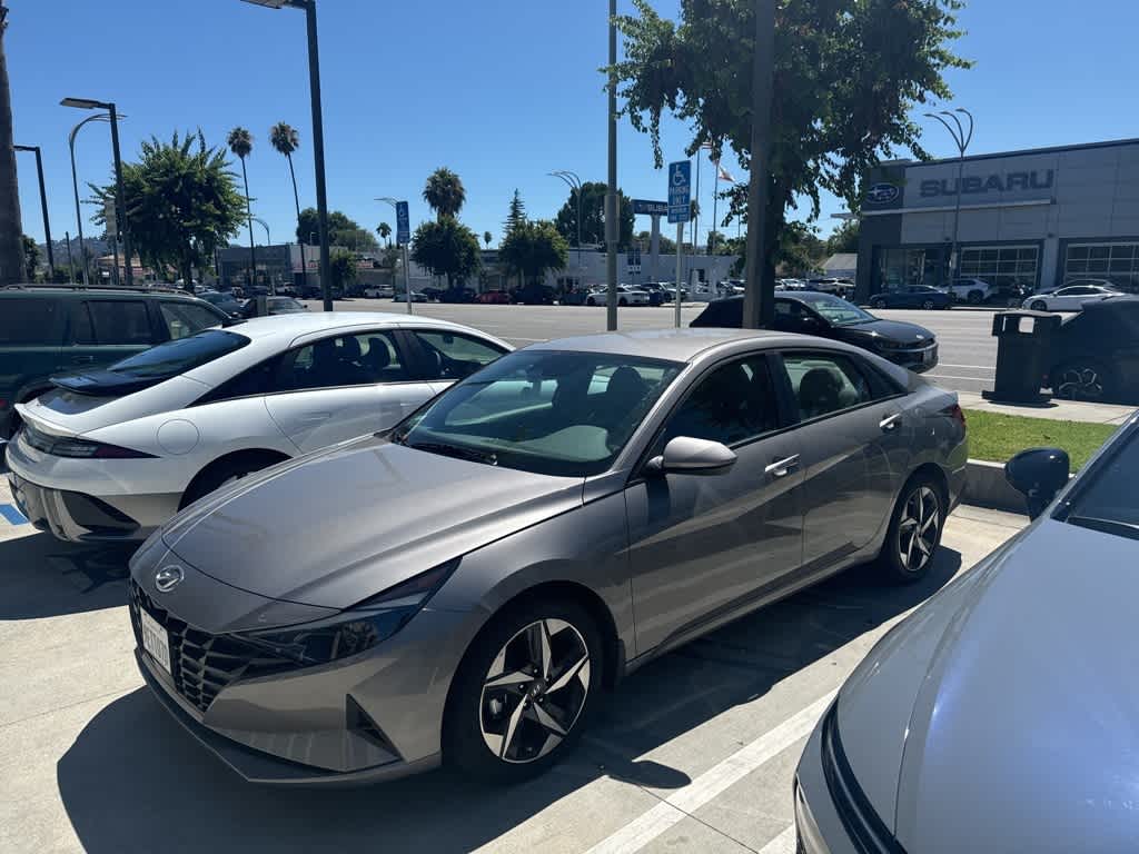 Thumbnail: 2023 Hyundai Elantra - 5