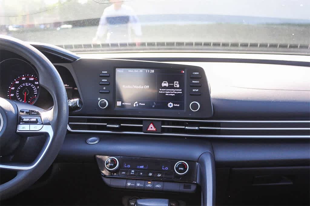 Thumbnail: 2021 Hyundai Elantra - 8
