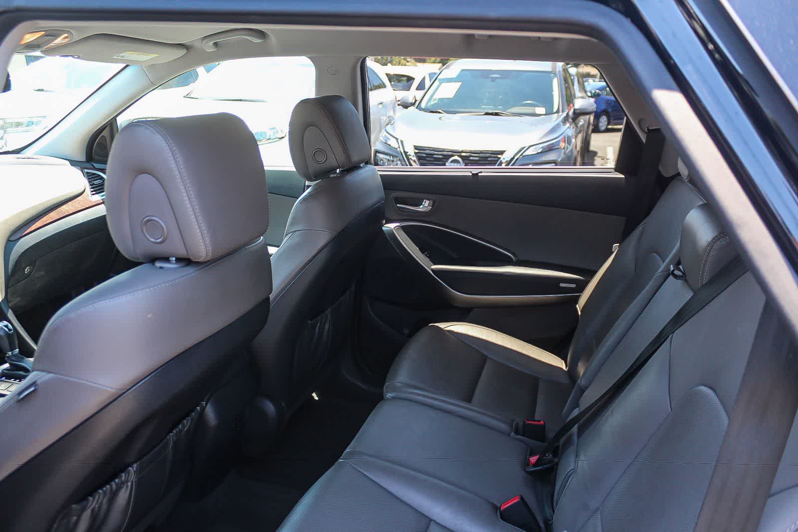 Thumbnail: 2019 Hyundai Santa Fe - 25