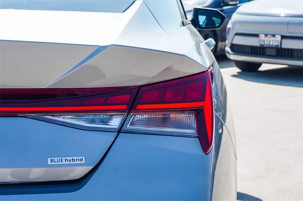 Thumbnail: 2025 Hyundai Elantra - 11