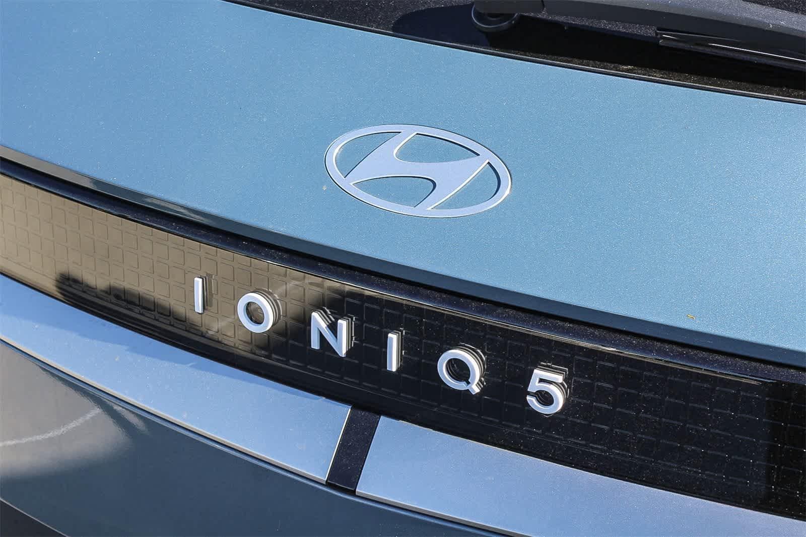 Thumbnail: 2026 Hyundai Ioniq 5 - 9
