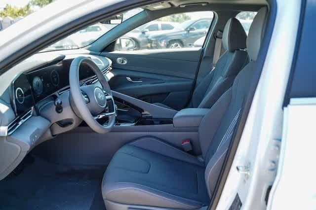 Thumbnail: 2024 Hyundai Elantra - 20