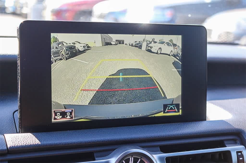 Thumbnail: 2022 Lexus IS - 34