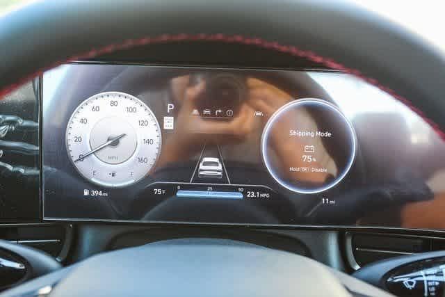 Thumbnail: 2025 Hyundai Elantra - 24