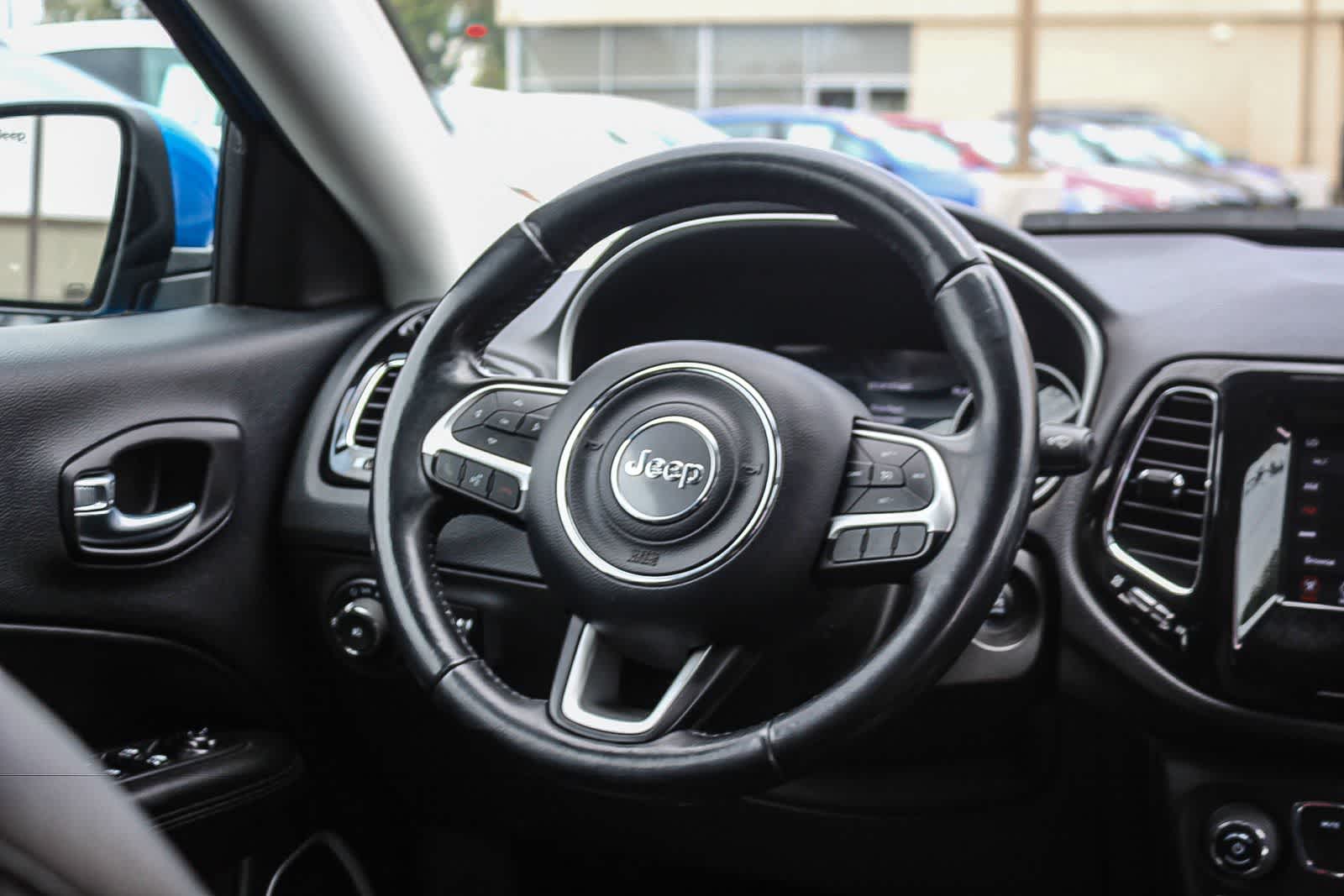 Thumbnail: 2019 Jeep Compass - 19