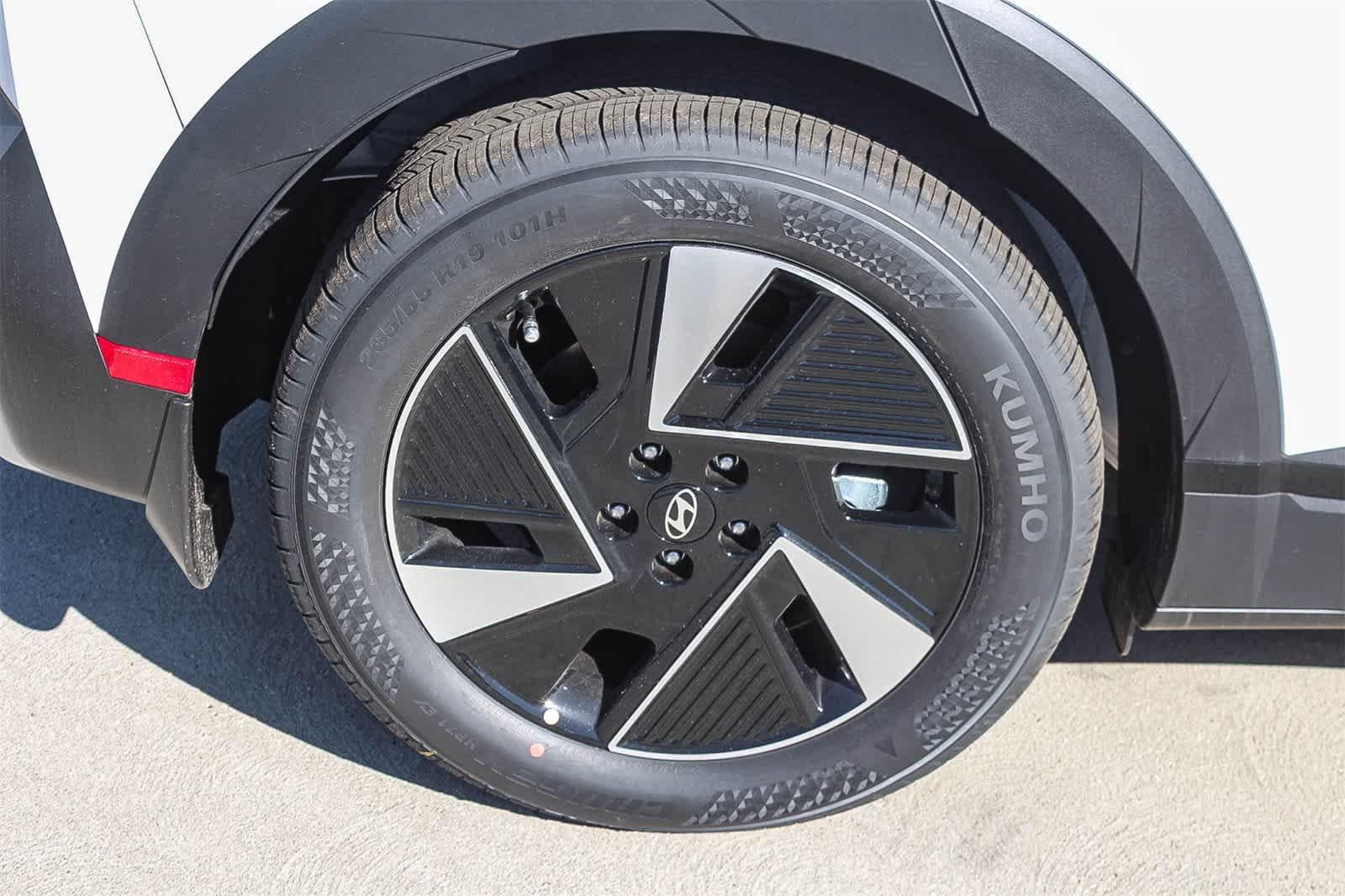 Thumbnail: 2026 Hyundai Ioniq 5 - 9