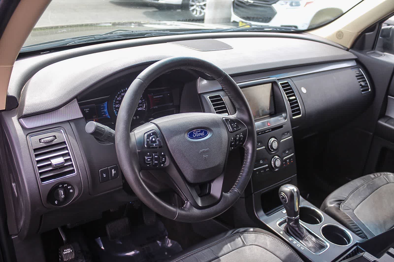 Thumbnail: 2015 Ford Flex - 24