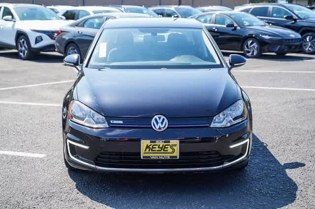 2016 Volkswagen e-Golf SE 2