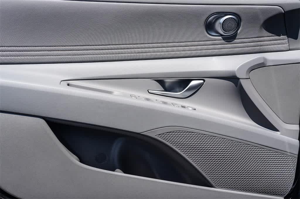 Thumbnail: 2025 Hyundai Elantra - 21