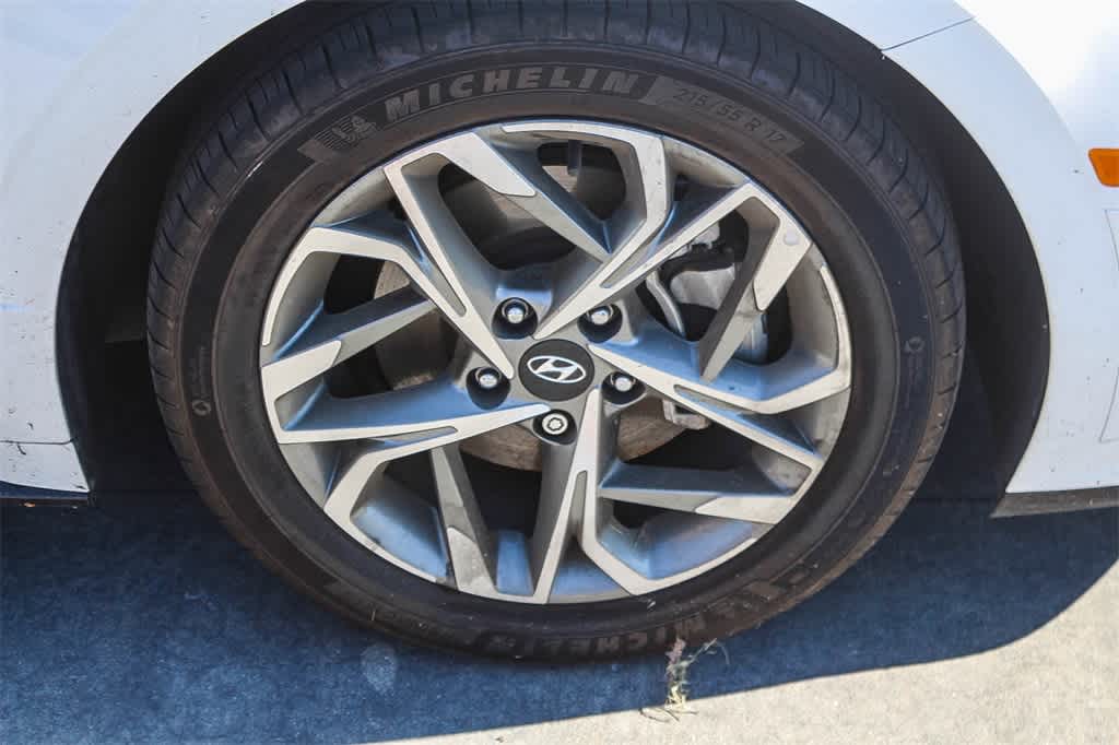 Thumbnail: 2022 Hyundai Sonata - 12