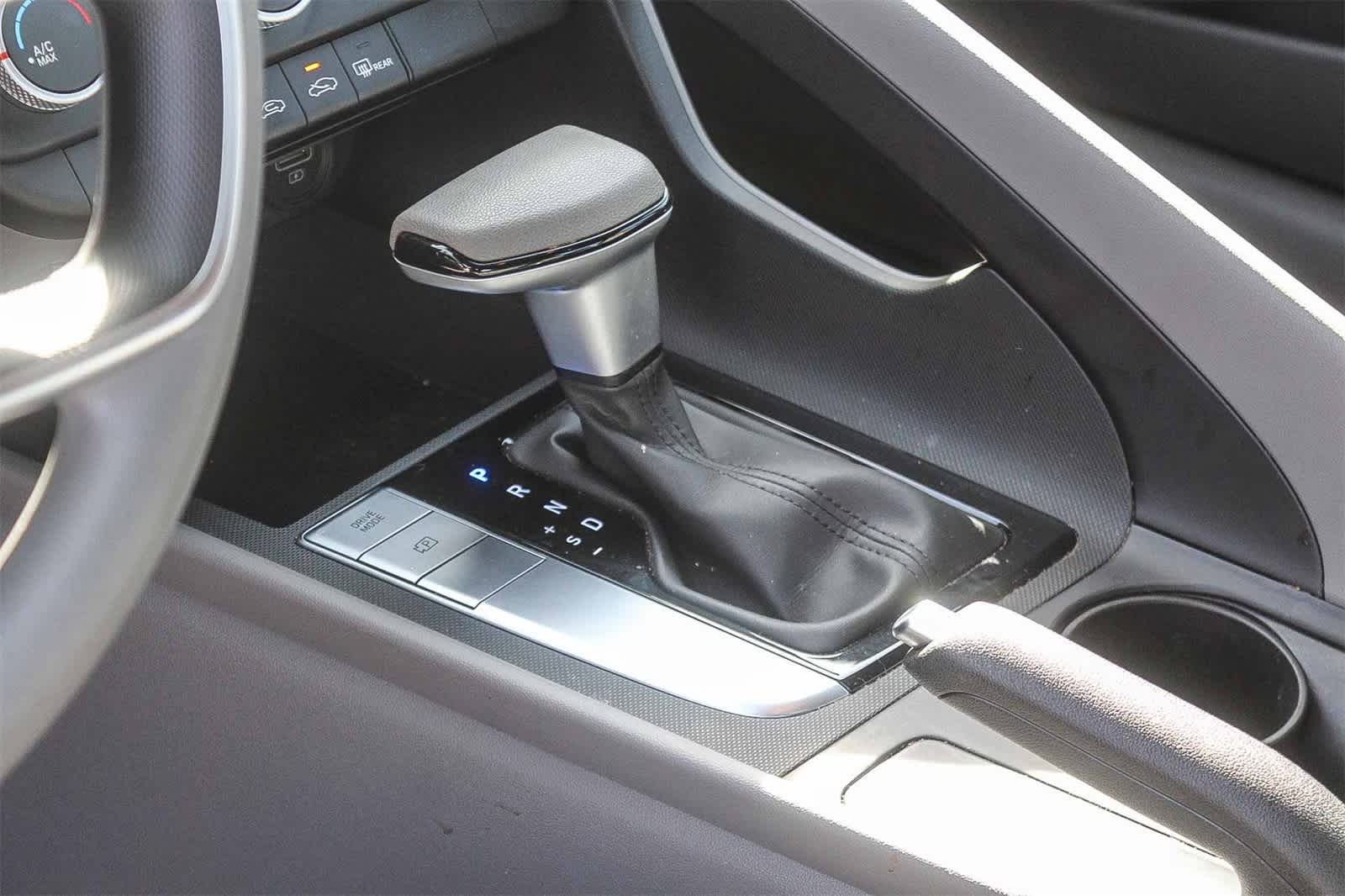 Thumbnail: 2023 Hyundai Elantra - 24