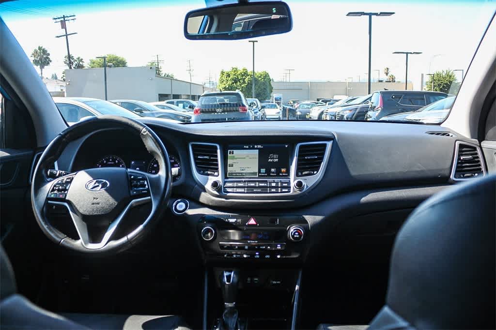 Thumbnail: 2017 Hyundai Tucson - 12