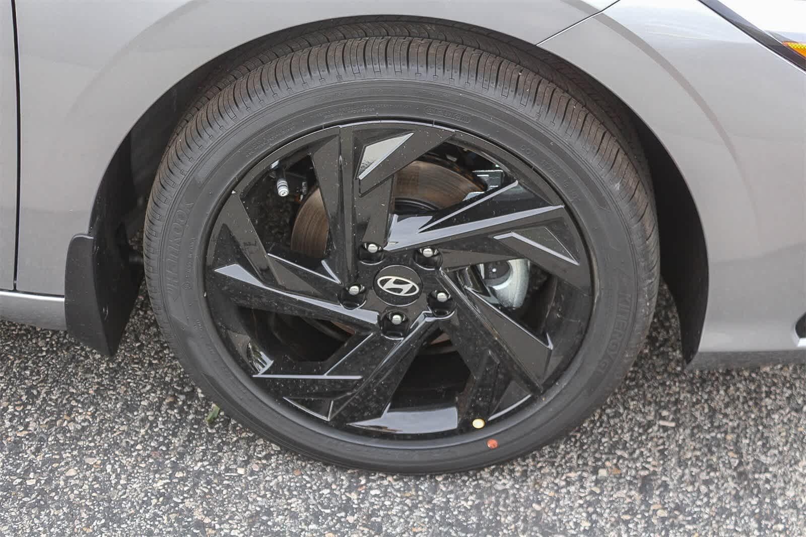 Thumbnail: 2026 Hyundai Elantra - 11