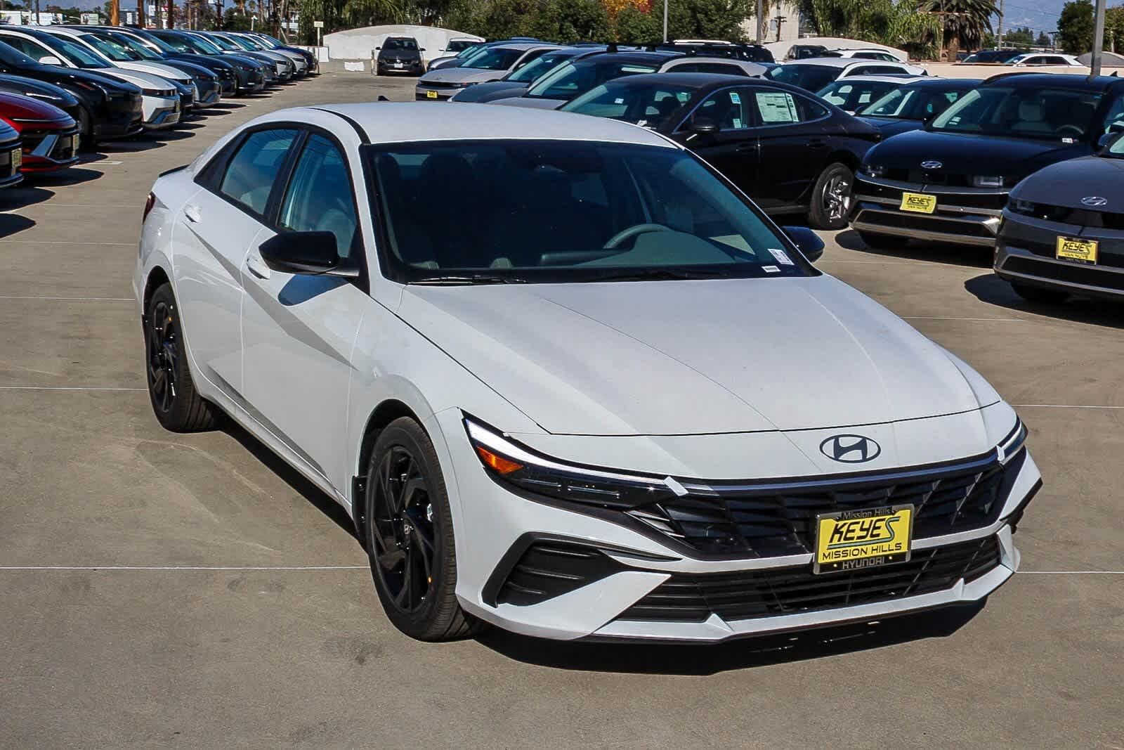 Thumbnail: 2026 Hyundai Elantra - 3