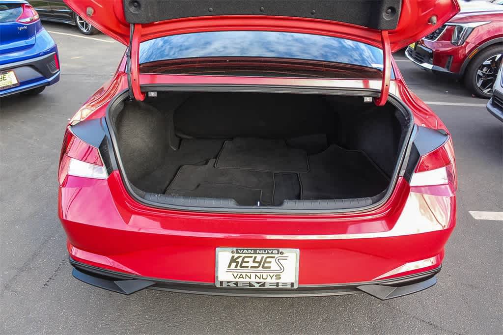 Thumbnail: 2023 Hyundai Elantra - 25