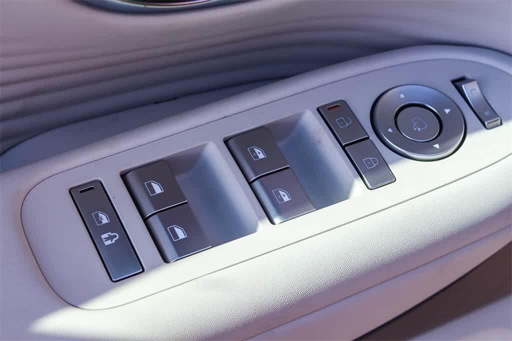 Thumbnail: 2026 Hyundai Ioniq - 27