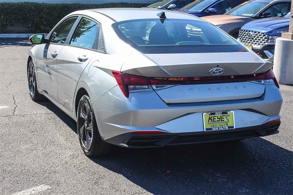 Thumbnail: 2021 Hyundai Elantra - 2