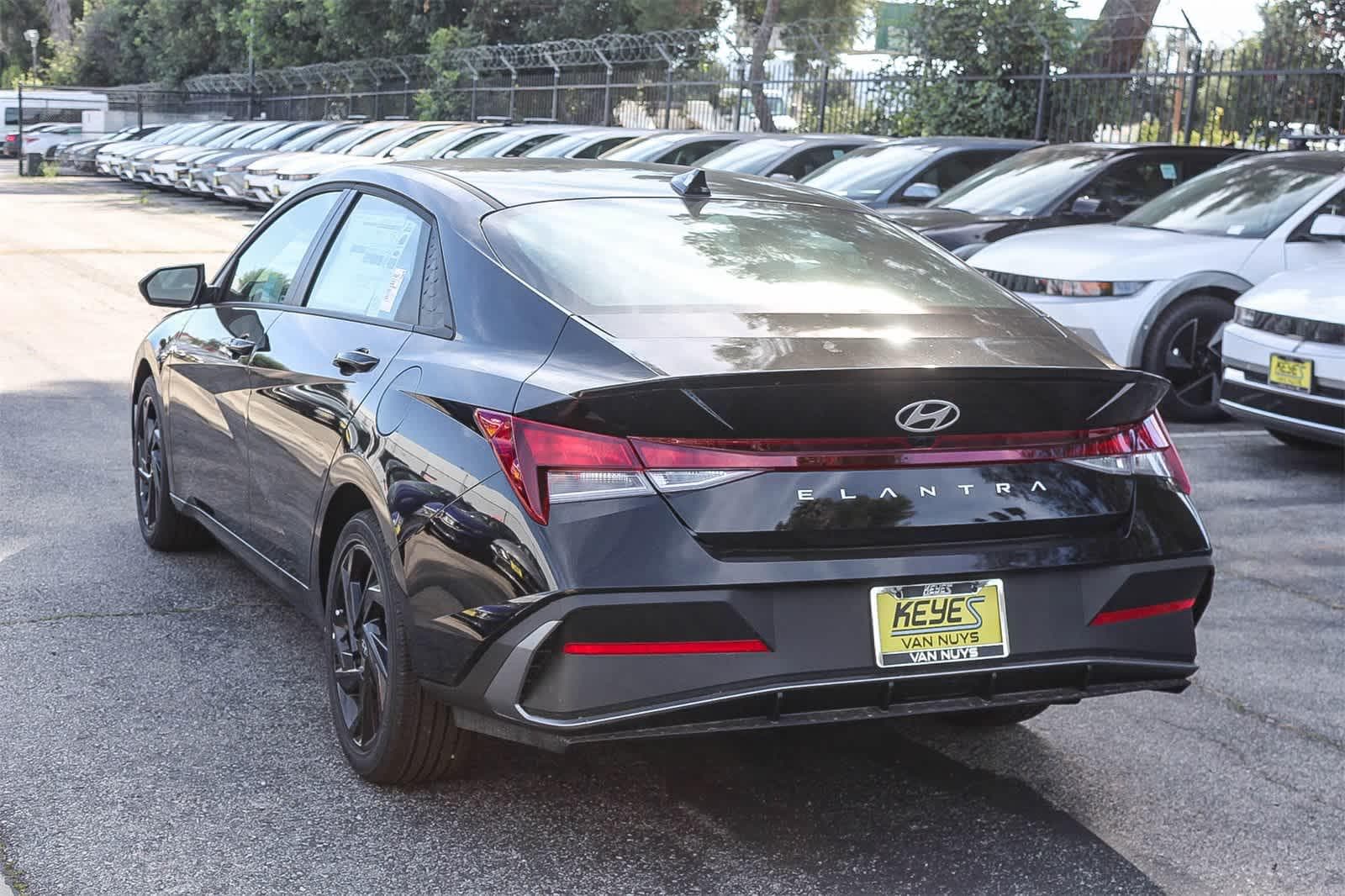 Thumbnail: 2026 Hyundai Elantra - 7