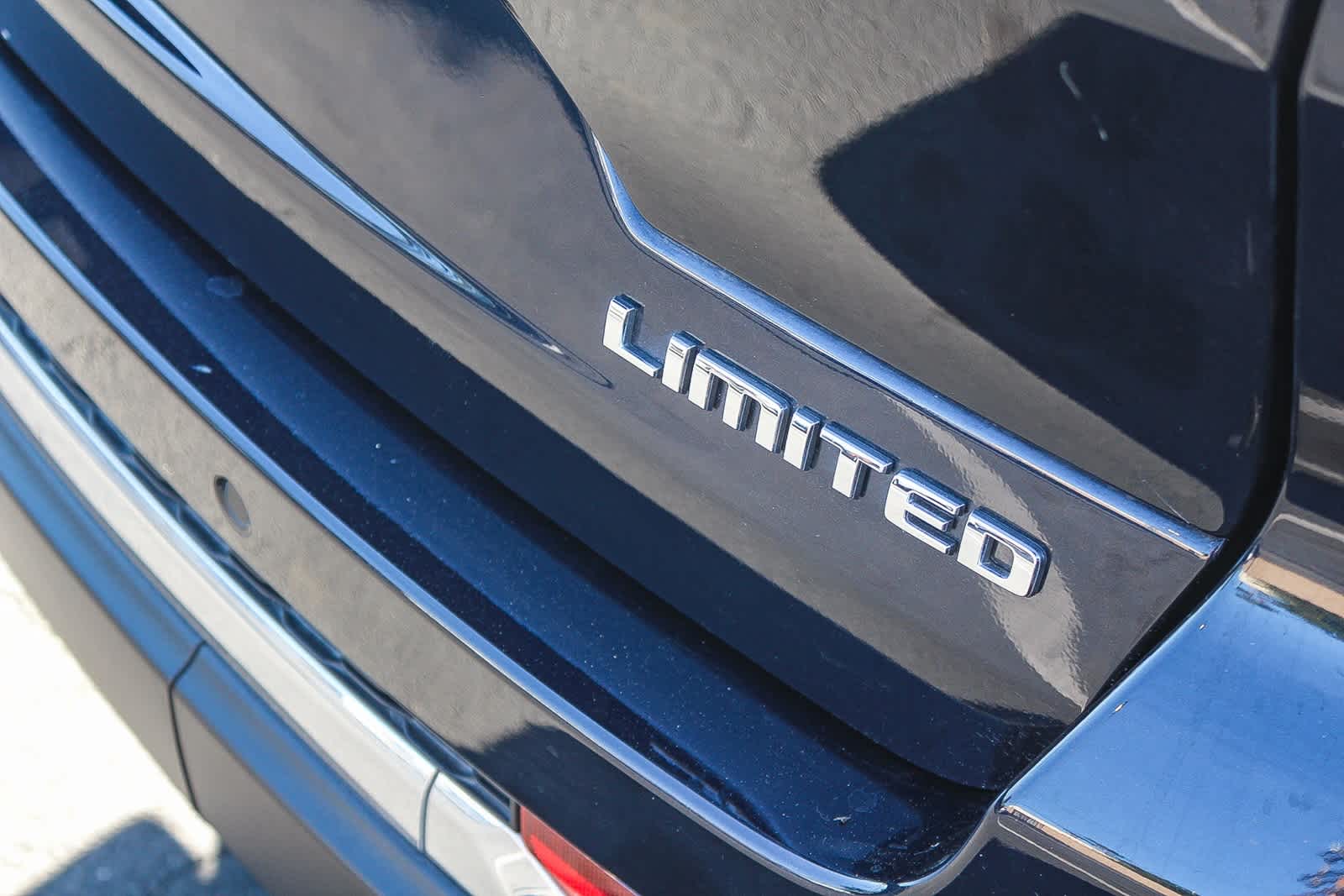 Thumbnail: 2023 Jeep Grand Cherokee - 12