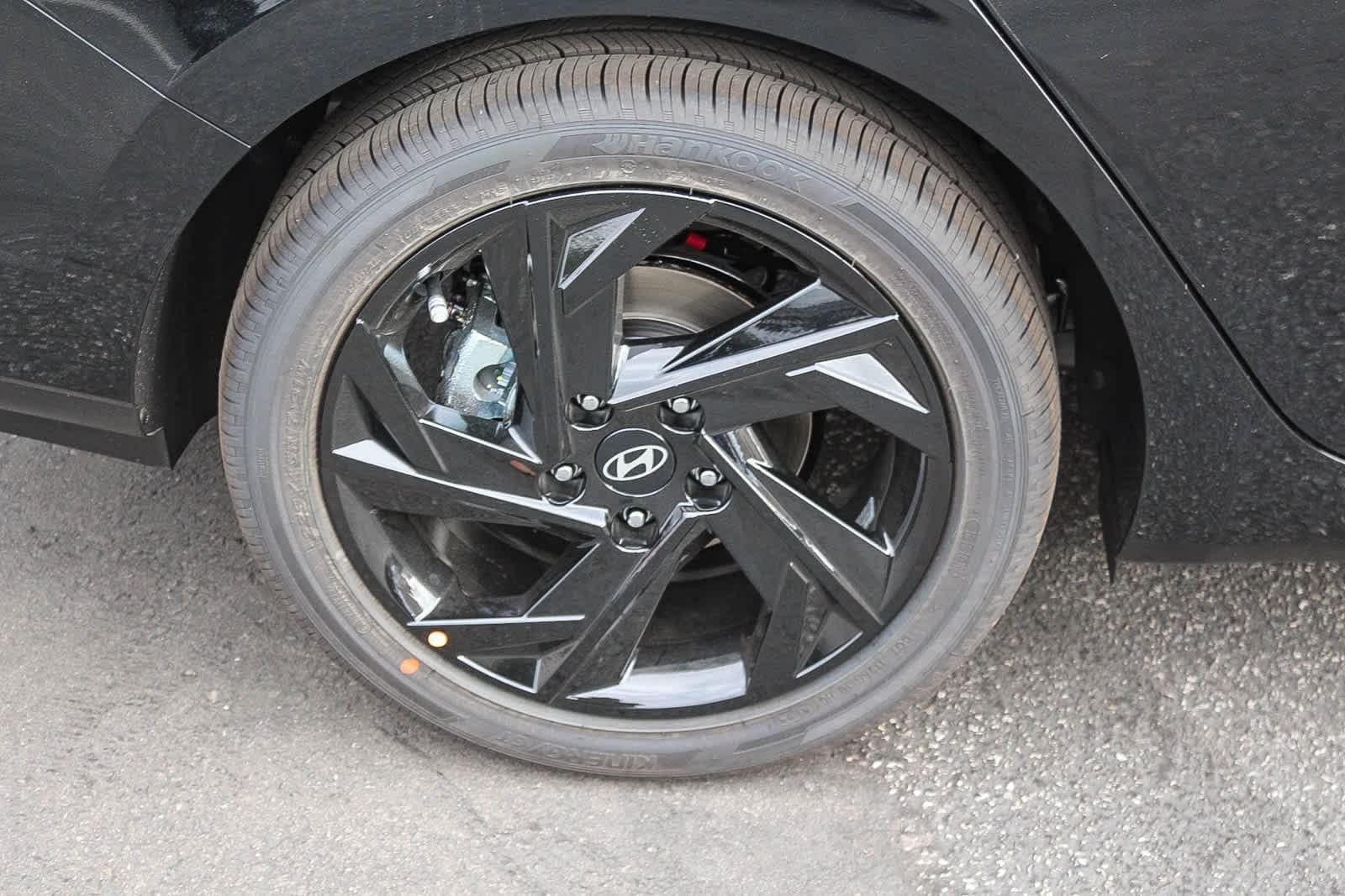 Thumbnail: 2026 Hyundai Elantra - 9