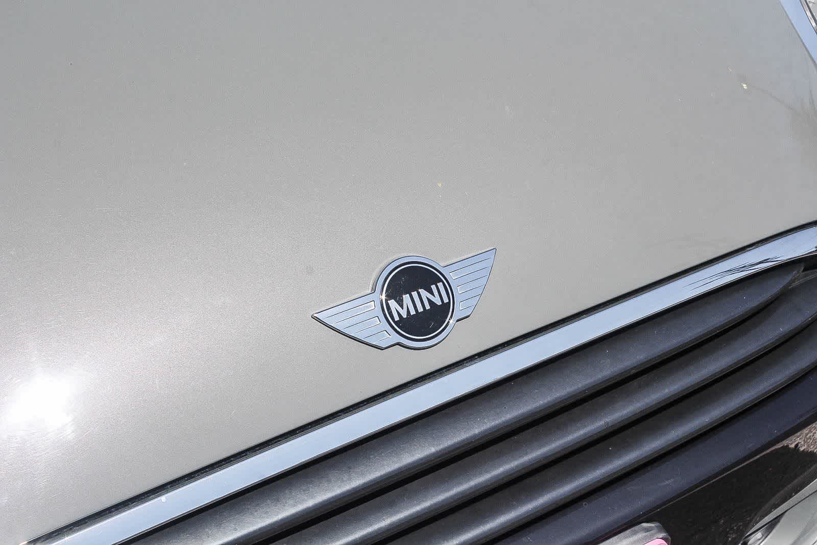 Thumbnail: 2017 MINI Cooper Hardtop - 16