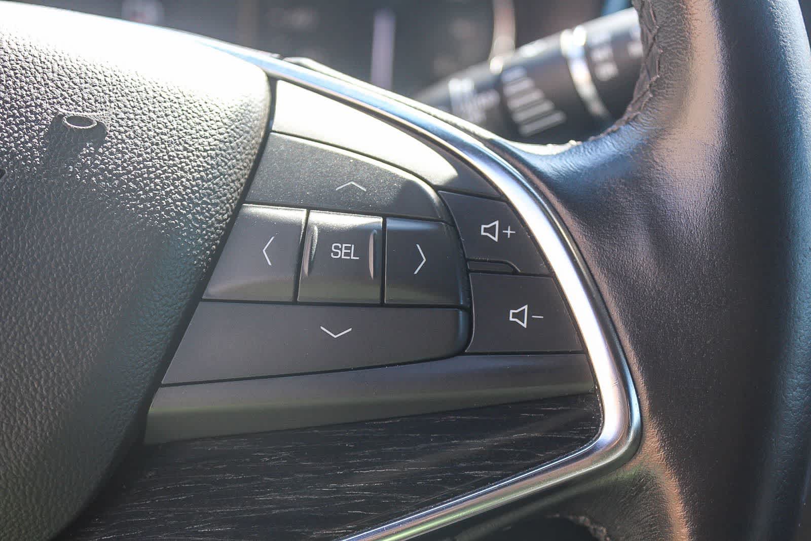 Thumbnail: 2022 Cadillac XT5 - 33