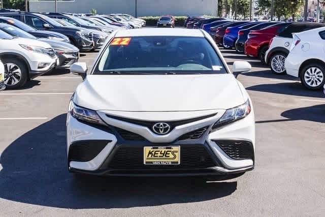 Used 2022 Toyota Camry SE with VIN 4T1T11AKXNU002088 for sale in Van Nuys, CA