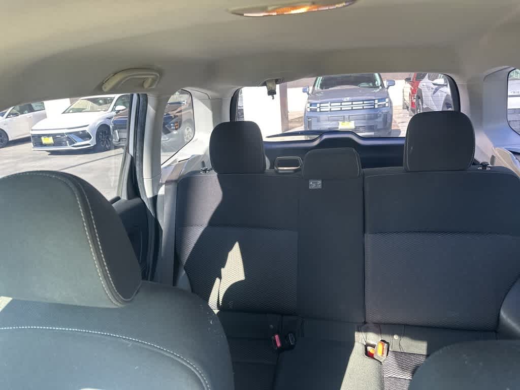 2017 Subaru Forester 2.5i 25