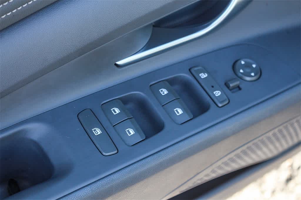 Thumbnail: 2023 Hyundai Elantra - 26