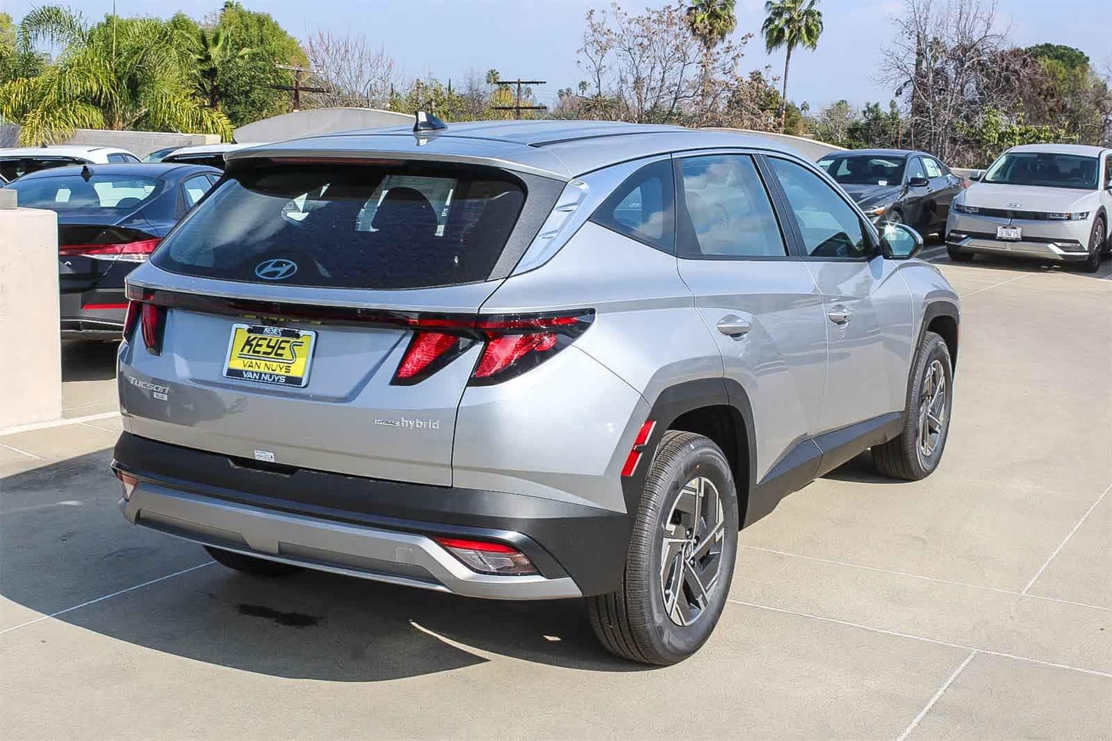 Thumbnail: 2026 Hyundai Tucson - 4