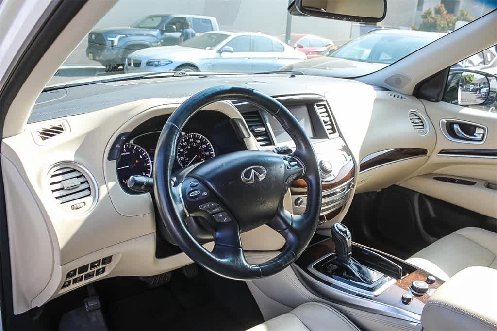 Thumbnail: 2016 INFINITI QX60 - 17
