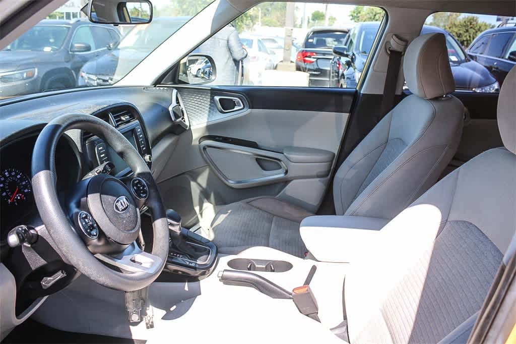 Thumbnail: 2020 Kia Soul - 17