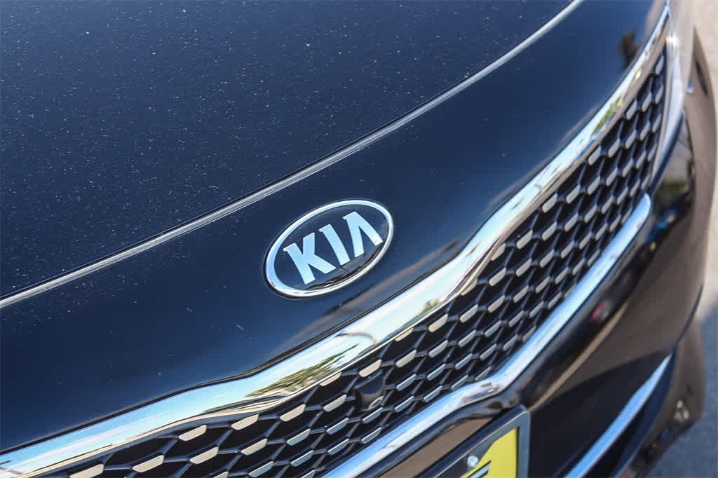 Thumbnail: 2016 Kia Optima - 11