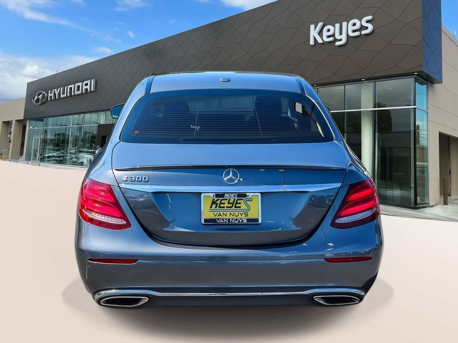 Thumbnail: 2017 Mercedes-Benz E-Class - 6
