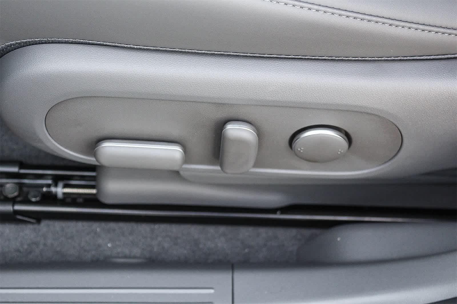 Thumbnail: 2026 Hyundai Ioniq 5 - 29