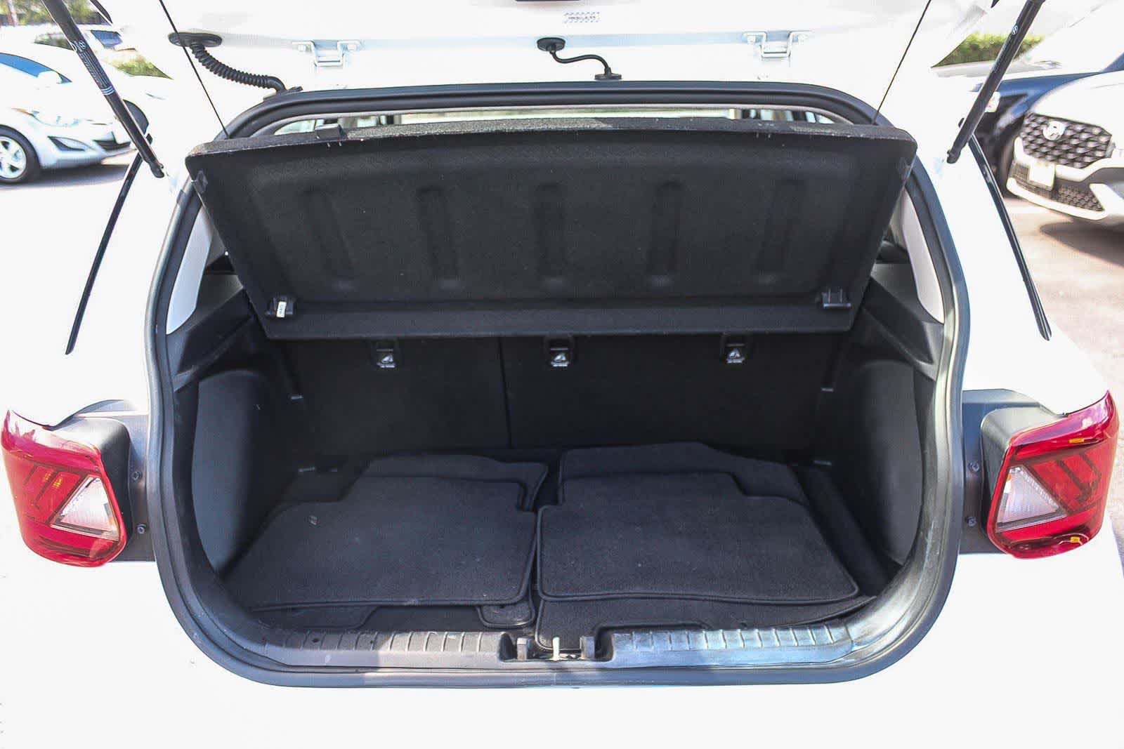 Thumbnail: 2020 Hyundai Venue - 36