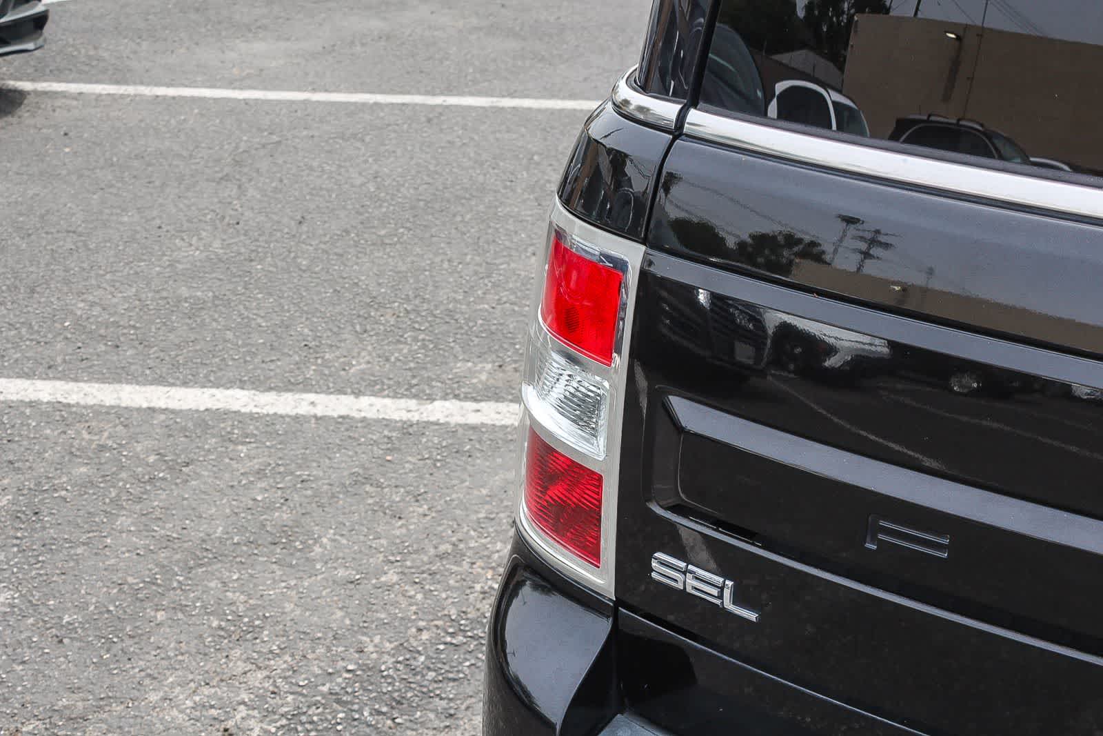 Thumbnail: 2015 Ford Flex - 8