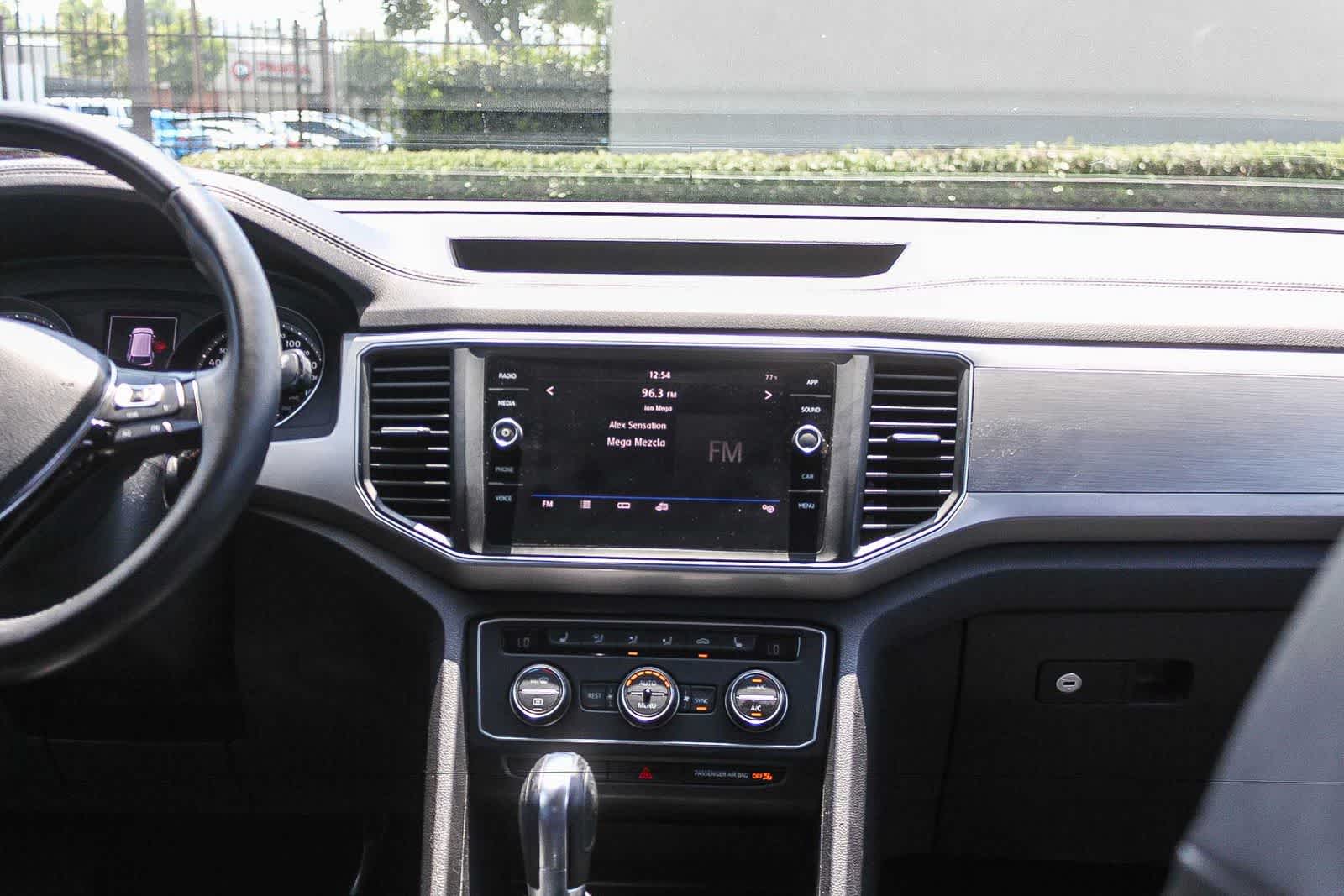 Thumbnail: 2019 Volkswagen Atlas - 18