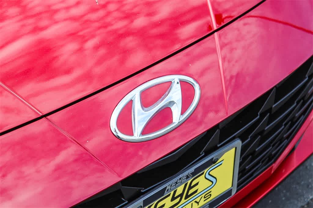 Thumbnail: 2023 Hyundai Elantra - 11