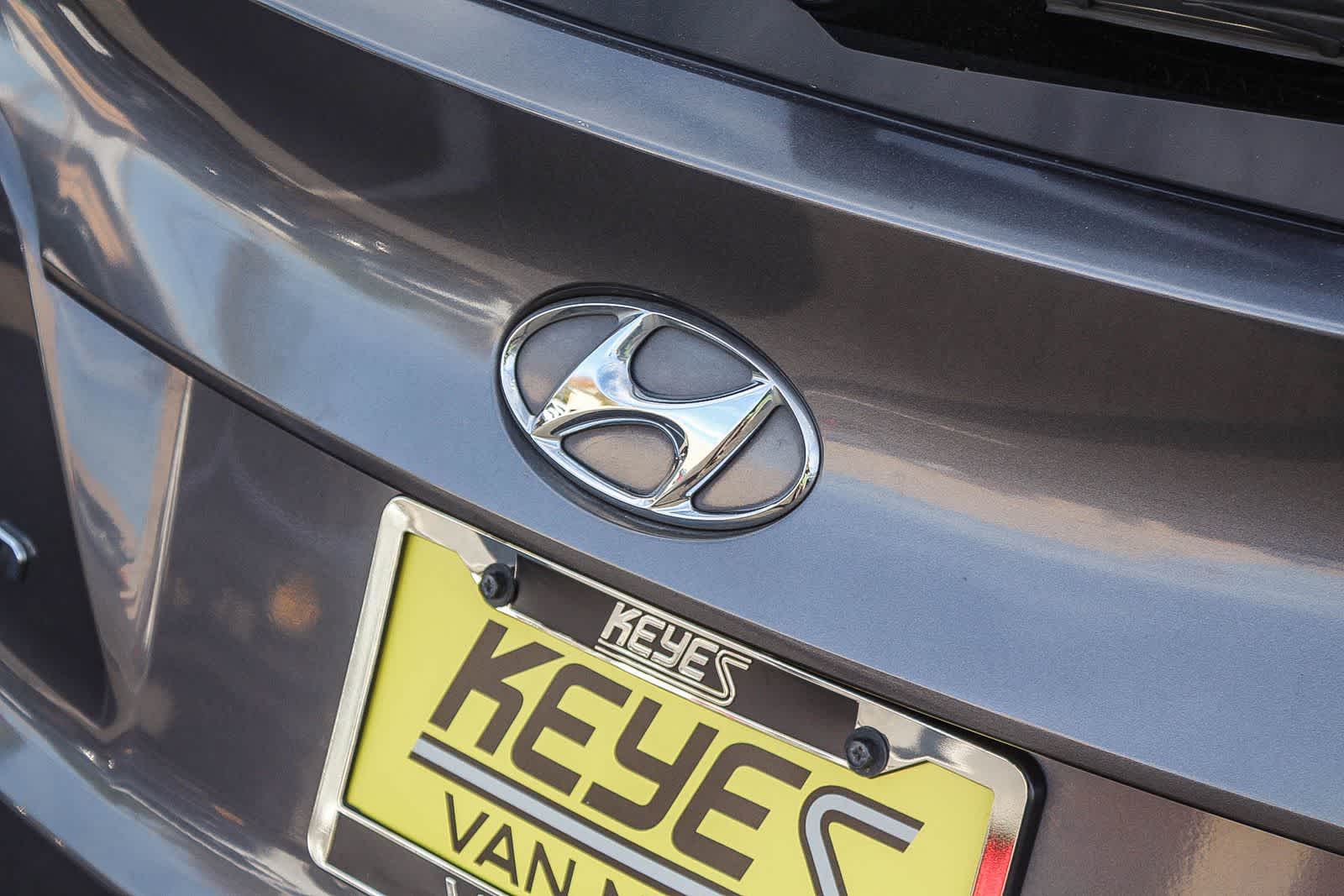 Thumbnail: 2014 Hyundai Tucson - 11