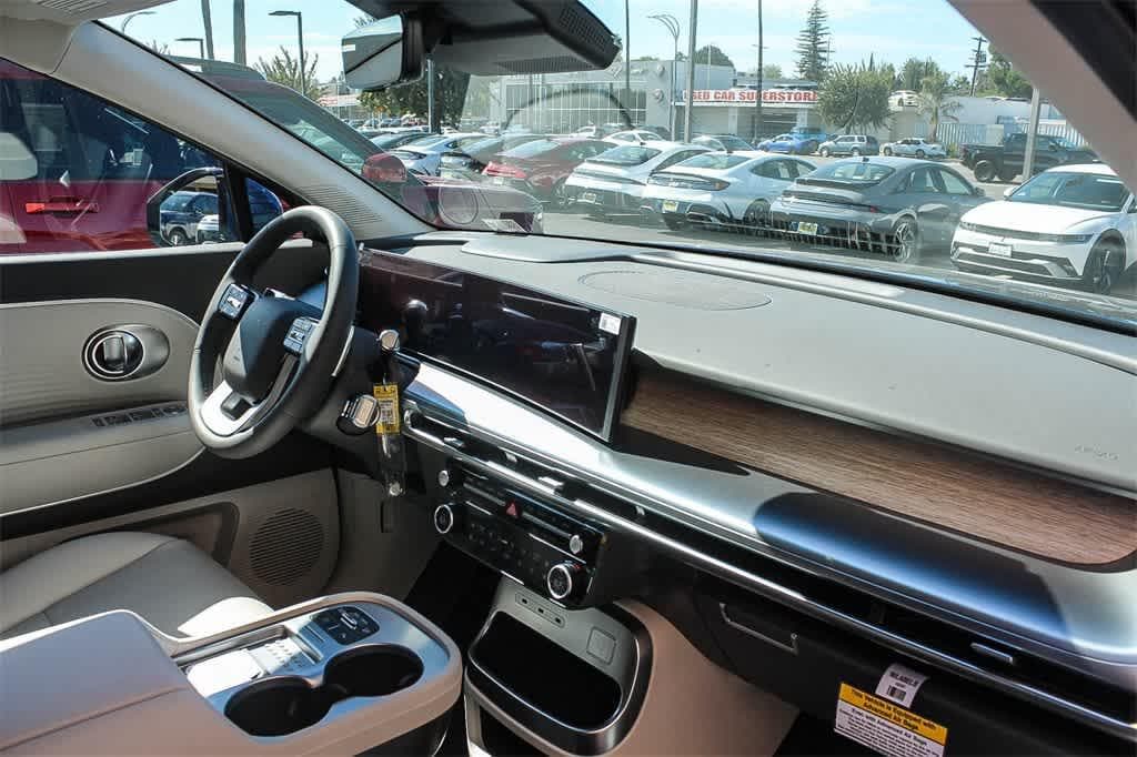 Thumbnail: 2026 Hyundai Ioniq - 17