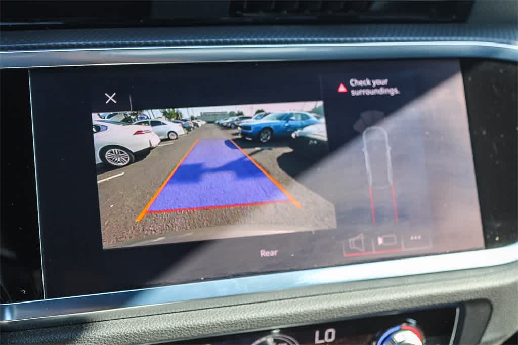 Thumbnail: 2021 Audi Q3 - 28