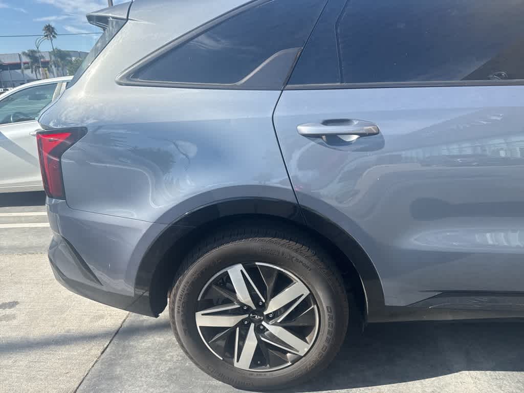 Thumbnail: 2022 Kia Sorento - 16